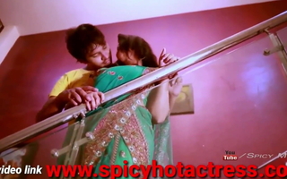 Indian Beautiful mamatha bhabhi fucking on touching his husband