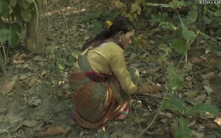 Super sexy desi women fucked in forest
