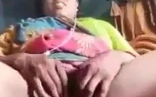 Matures Bangladeshi Aunty Showing Herself Defoliate near bf