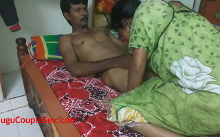 Telugu Aunty Enjoying Her Feast-day By Having Sexy Desi Sex