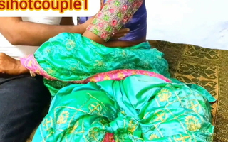 Desi Indian village wife fucking in green sari