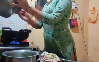 Indian hot wife got fucked measurement cooking in the matter of caboose