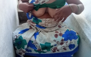 Tamil village teacher priyanka aunty boobs pissing