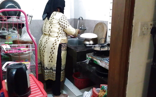(Kitchen Ne Jabardast Meri Chudai) Neighbor Fucks Tamil Muslim Hot Aunty While Cooking - Indian Sex