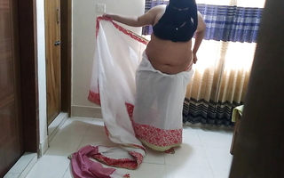 (Sasurji Ne Apne Bete Ki Patni Ke Sath Chudai) Father-in-law fucks daughter-in-law while wearing saree - Hindi Audio