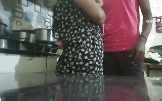 Desi bhabhi kitchen sex with her friend