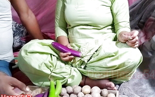 Vegetables seller bhabhi ko patakar choda in clear Hindi voice