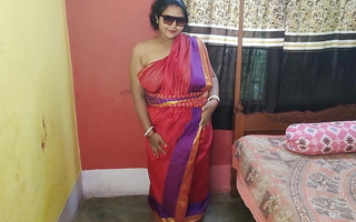 Indian marketable mom getting naked and squirting herself