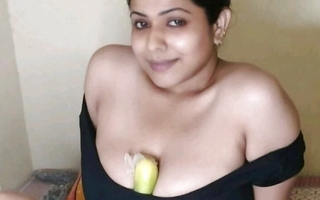 Wife Boli Aaj Kheere se Meri Gaand Maaro - YourDidiPriya Anal invasion Sex With Cucumber