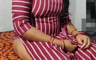 Desi Hot bhabhi sexy Pain in the neck hindi clothes-brush hand-picked