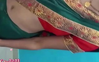 Pizza delivery pal fucked Indian hot spread out in her house