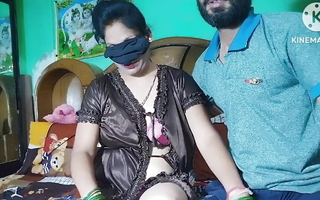 Indian sexy housewife and pinch pennies very good sex enjoy beautiful sexy lady