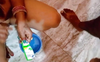 Indian Husband Wife Bathroom Bathing And Fuking Desi Bhabhi Bathroom's Doggy Style Mating And Chubby Boobs