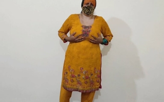 Beautiful Desi Punjabi Bhabhi with Big Natural Confidential Masturbating by Cucumber