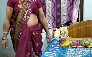 Mysore IT Preceptor Vandana Sucking and fucking hard respecting Cat o' nine tails n cowgirl style respecting Saree with their way Auxiliary at Home on Xhamster