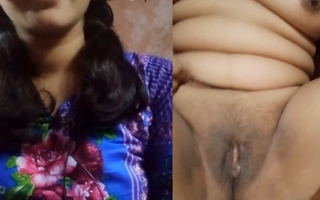 Beautiful horny girl with XXX dress. Stunning bhabi finger-ticklings her parsimonious pussy. Bangla talking