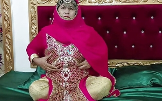 Most Beautiful Matured Hindi Bride Sex with Dildo