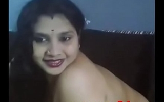 Indian aunty show her big boobs (sexwap24.com)