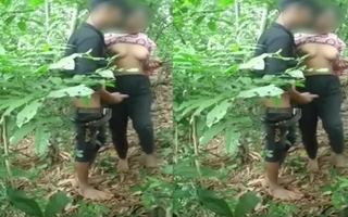 Bangladeshi establishing student Concerning classmate in jungle, mms desi sex outdoors. GIRL SEX Concerning LOVER IN JUNGLE