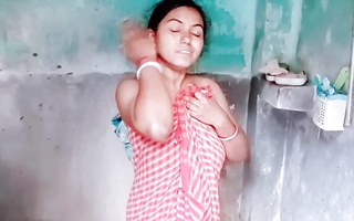 🇮🇳DESI INDIAN BATHROOM SEX   (Cheating Wife Inferior Homemade Wife Utter Homemade Tamil 18 Year Old Indian Well-built Japane