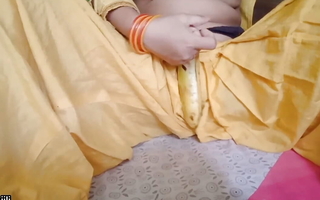 Desi unfocused stroking with cock size banana