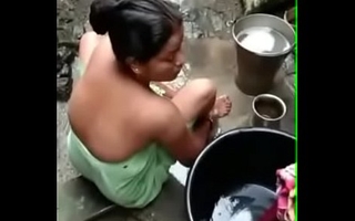 Bhabhi bathing video