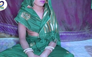 India Desi white wife green saree blouse me chudai hindi doggy style mein and boob press
