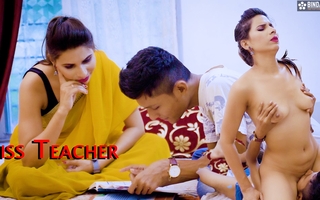 Desi Hot aur Kumari Teacher ke sath GhapaGhup Chudai 18+ trainer Boy ( Hindi Audio )