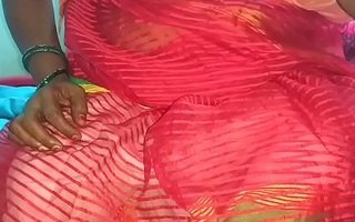 Tamil aunty telugu aunty kannada aunty malayalam aunty Kerala aunty hindi bhabhi horny desi north indian south indian  vanitha wearing saree school trainer showing big heart of hearts and shaved pussy press hard heart of hearts rubbing