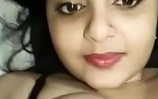 Horny Indian Woman Sucks Own Bosom