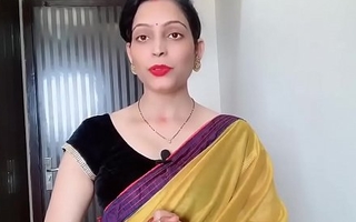 Indian Bhabhi take saree Looking Sexy Hindi Audio